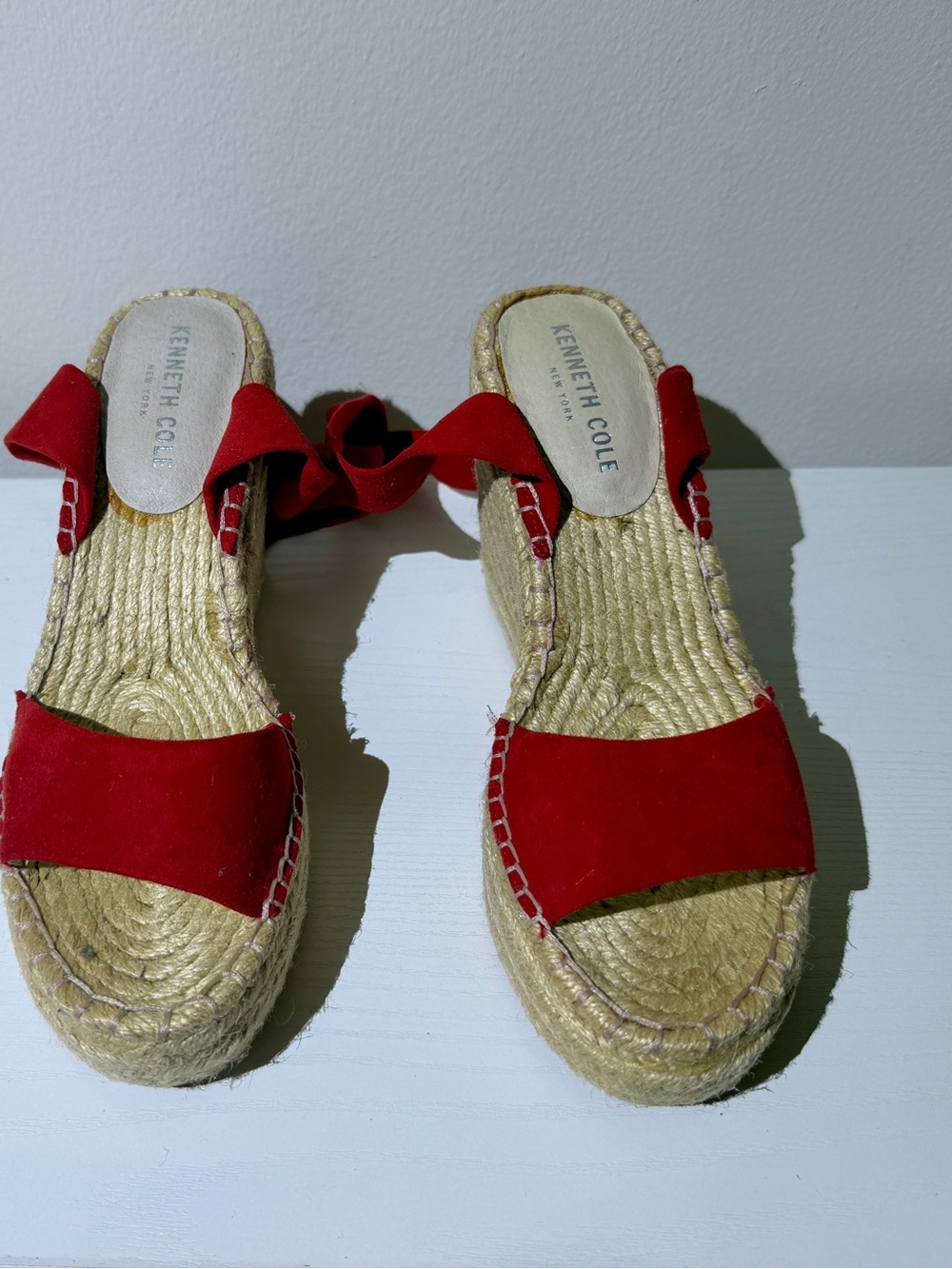 NWT KENNETH COLE NEW YORK RED ESPADRILLE WEDGE SANDALS - 6.5